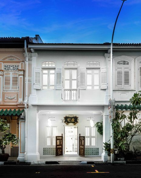 Cần cho thuê Shophouse Noble Golf & Resort Lăng Cô hướng Tây Bắc, mặt tiền rộng, giá tốt, full đồ